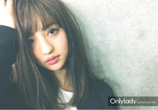 再见金钱，前往贫困村